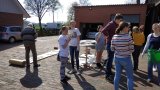 Jugendorchester bemalt gro&szlig;e Deko-Holznoten