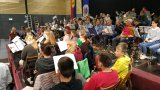 Orchesterprobe in der Halle & Geburtstagsst&auml;ndchen durch den Gemischten Chor C&auml;cilia Lutten